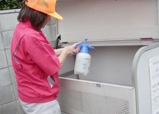 ゴミ置き場清掃消毒